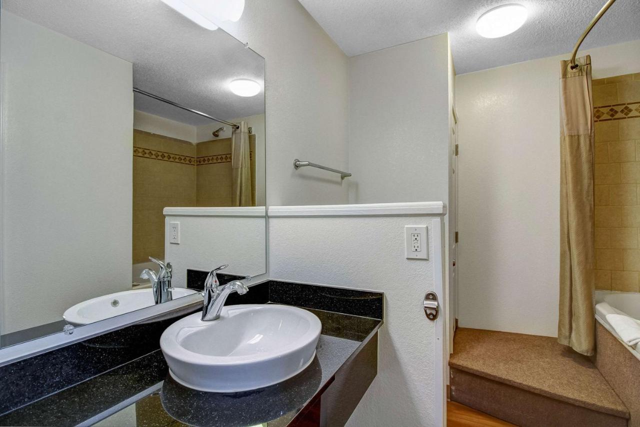Motel 6-Charles Town, Wv Εξωτερικό φωτογραφία